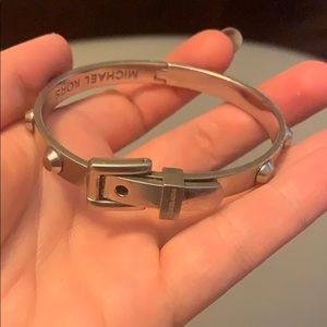 Michael Khors Bangle Buckle bracelet silver-tone